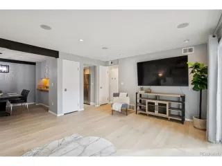 Photo #4: 6383530 Listing