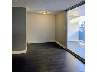 Photo #4: 6384392 Listing