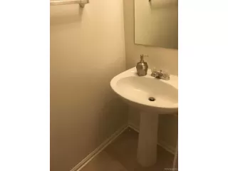 Photo #4: 6385386 Listing