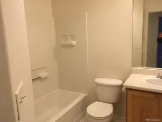 Photo #5: 6385386 Listing