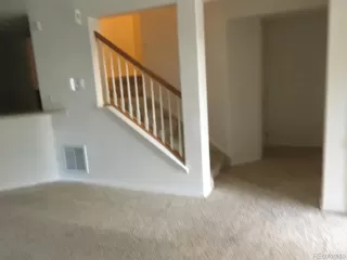 Photo #6: 6385386 Listing