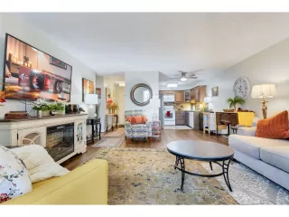 Photo #6: 6386185 Listing