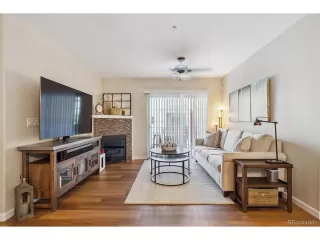 Photo #6: 6393047 Listing