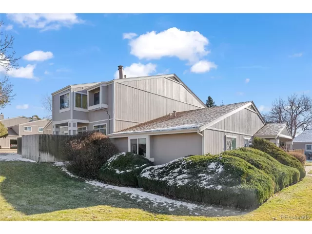 MLS: 6394498 Condo For Sale