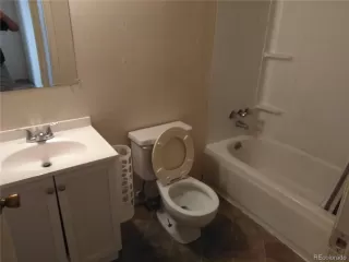 Photo #4: 6399583 Listing