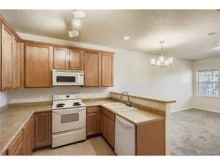 Photo #6: 6400575 Listing