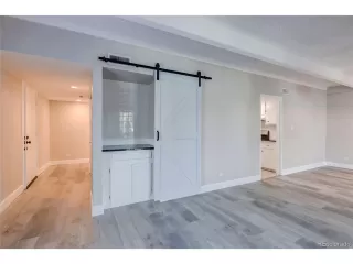 Photo #2: 6405392 Listing