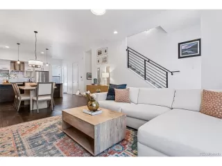 Photo #2: 6406356 Listing