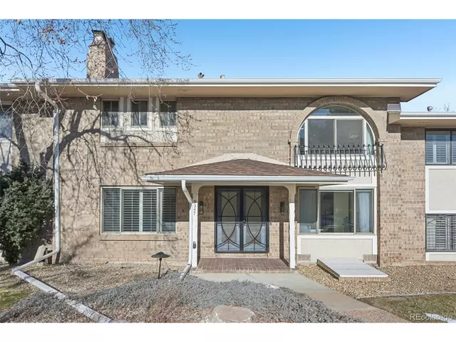 MLS: 6410915 Condo For Sale