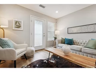 Photo #3: 6411385 Listing