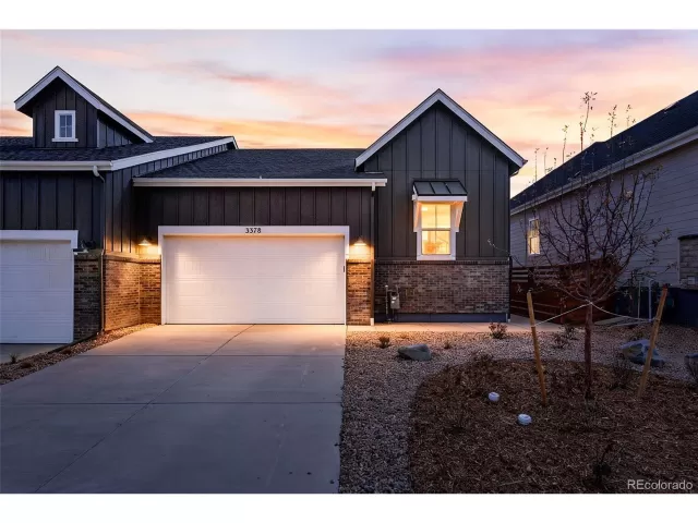 MLS: 6411696 Condo For Sale