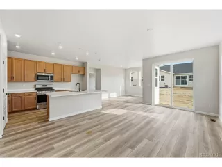 Photo #5: 6411696 Listing 