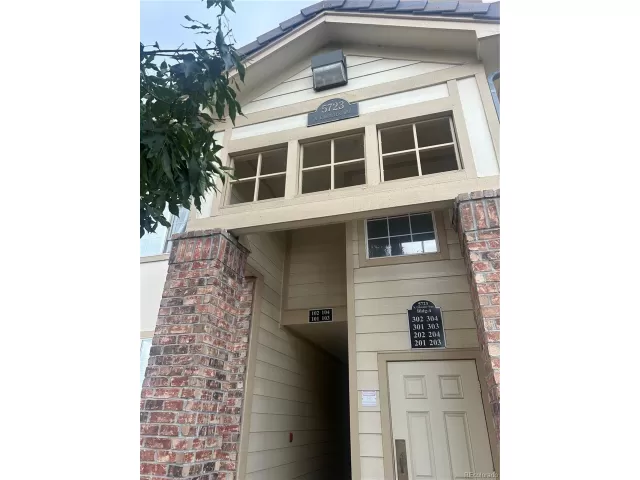 MLS: 6411816 Condo For Sale