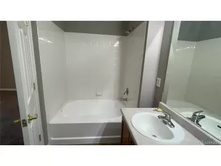 Photo #4: 6411816 Listing 