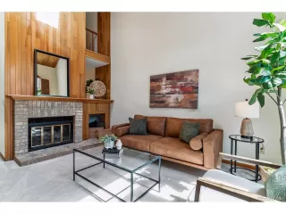 Photo #2: 6415617 Listing 