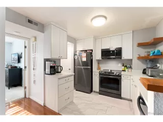 Photo #5: 6419675 Listing