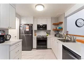 Photo #6: 6419675 Listing