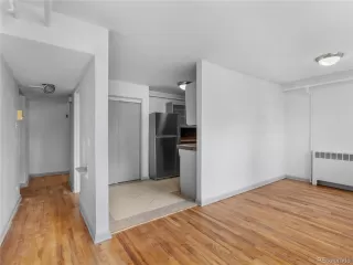 Photo #3: 6421020 Listing