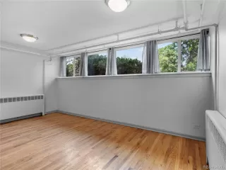 Photo #6: 6421020 Listing