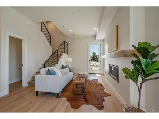 Photo #2: 6421140 Listing