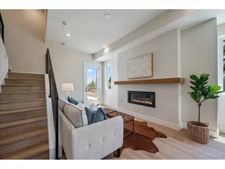 Photo #3: 6421140 Listing