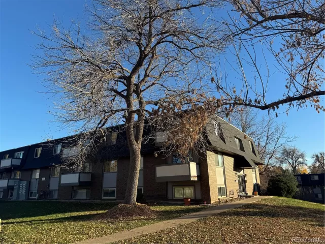 MLS: 6421688 Condo For Sale