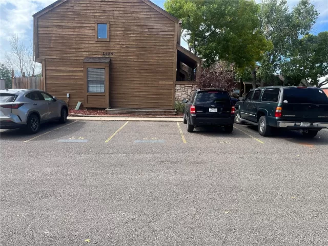 MLS: 6424407 Condo For Sale