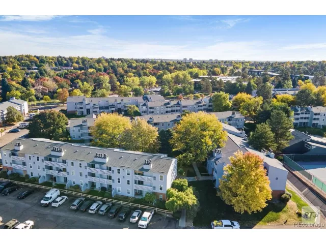 MLS: 6424937 Condo For Sale