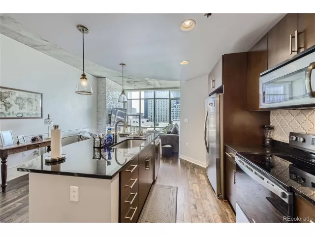 MLS: 6428223 Condo For Sale