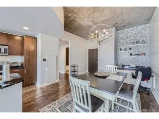 Photo #5: 6428223 Listing