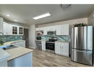 Photo #6: 6435110 Listing 