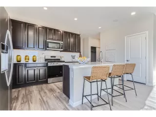 Photo #5: 6436241 Listing 