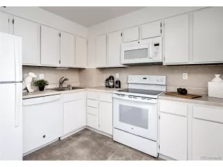 Photo #3: 6437162 Listing