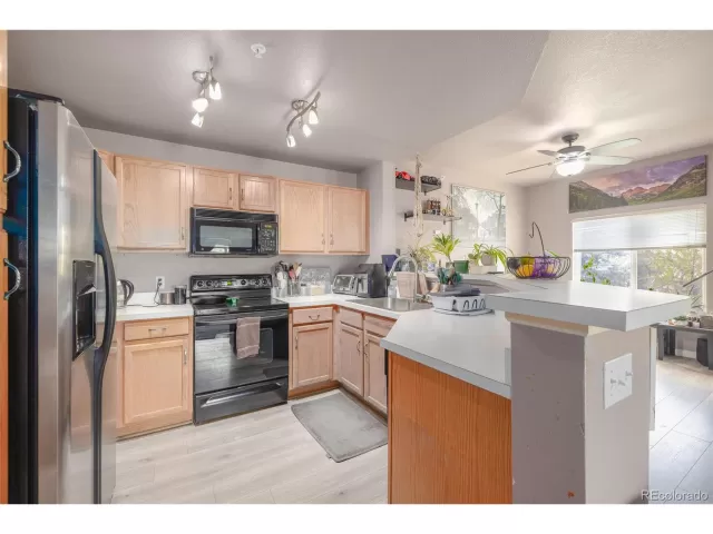 MLS: 6437876 Condo For Sale