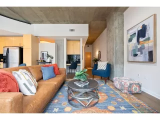 Photo #6: 6439323 Listing