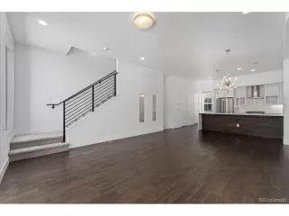 Photo #4: 6441712 Listing