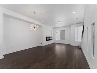 Photo #6: 6441712 Listing