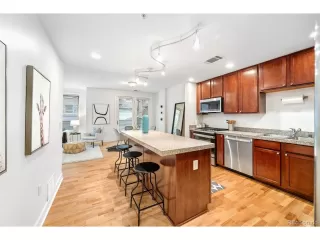 Photo #3: 6443275 Listing