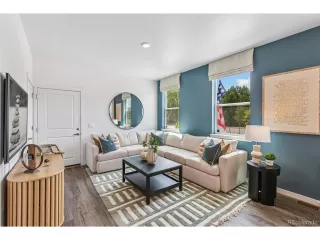 Photo #5: 6444558 Listing