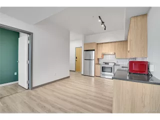 Photo #5: 6445258 Listing