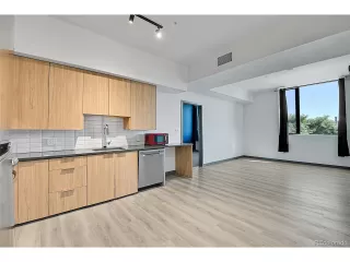 Photo #6: 6445258 Listing