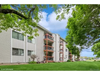 Photo #5: 6446139 Listing