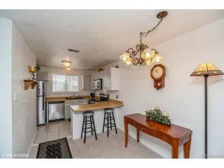Photo #6: 6446139 Listing