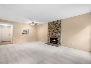 Photo #4: 6448885 Listing