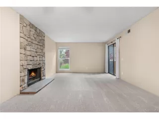 Photo #6: 6448885 Listing