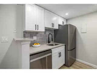 Photo #6: 6448922 Listing