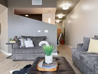 Photo #4: 6449343 Listing