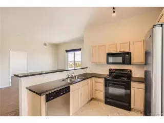 Photo #5: 6449425 Listing 