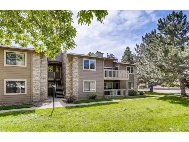 MLS: 6452105 Condo For Sale