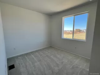 Photo #5: 6452291 Listing